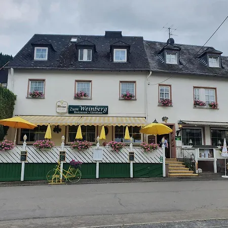 Hotel Gaestehaus Zum Weinberg *