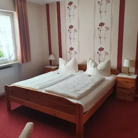 Gaestehaus Zum Weinberg Hotel Burg (Bernkastel-Wittlich)