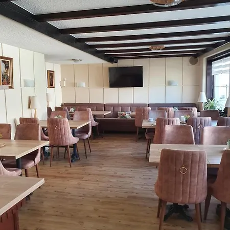 Hotel Gaestehaus Zum Weinberg Burg (Bernkastel-Wittlich)