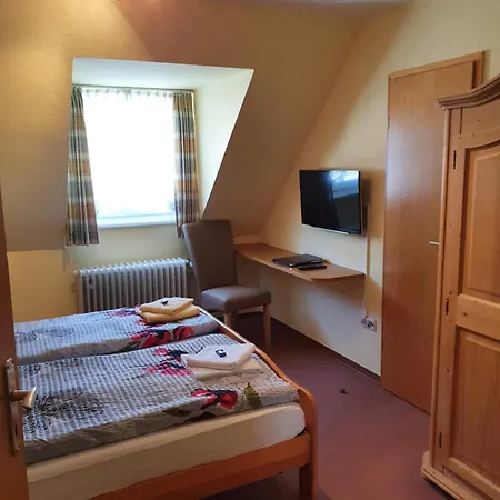 Otel Gaestehaus Zum Weinberg Burg (Bernkastel-Wittlich)