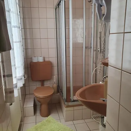 Hotel Gaestehaus Zum Weinberg