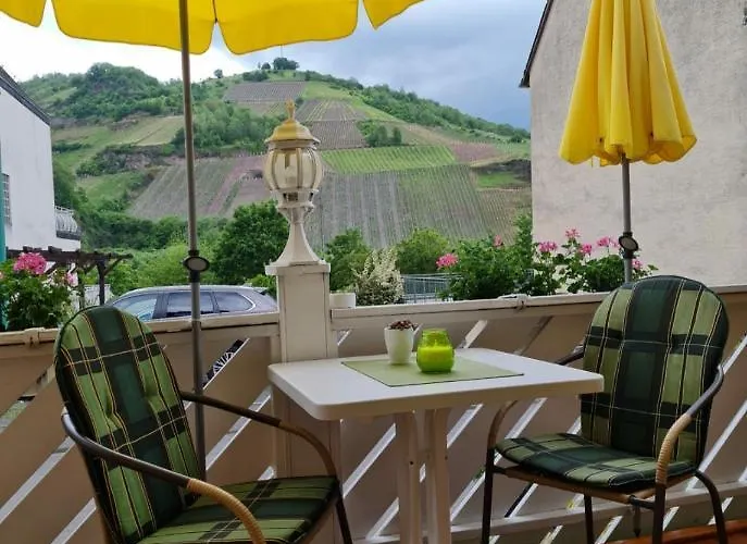 Gaestehaus Zum Weinberg Hotel *