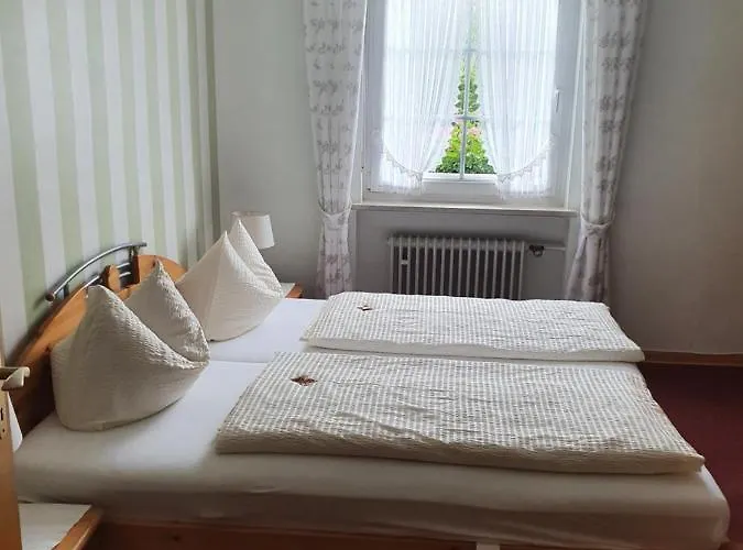 Gaestehaus Zum Weinberg *